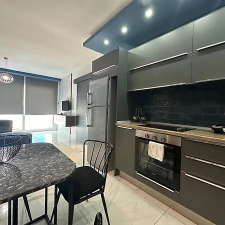 Mckenzie 28, Superior 2 Bedroom By Myguest Cyprus Apartment